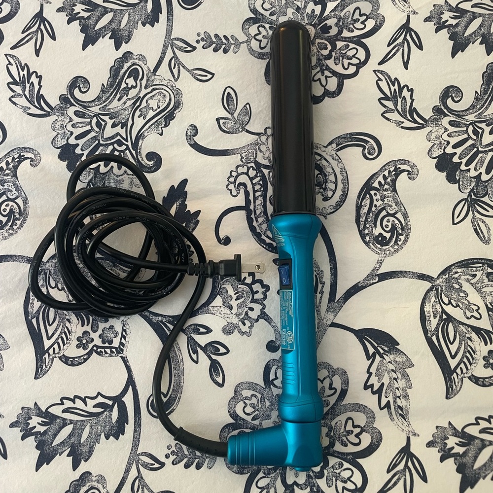 NuMe turquoise 25 mm classic styling wand
